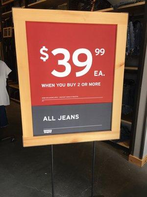 Jean sale