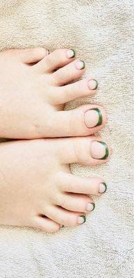 Deep French tip in forest green