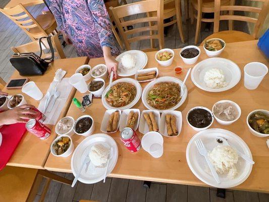 Pancit, lumpia, Dinuguan, ginataang langka, pinakbet, kare-kare