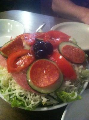 Farinacci Famous Fiesta Salad.  Enough for 3-4 people before your za