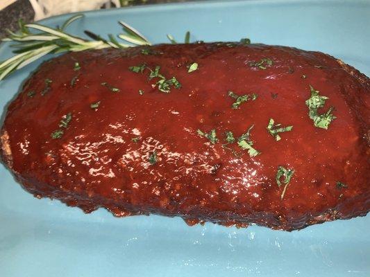 Beautiful meatloaf...vegan of course