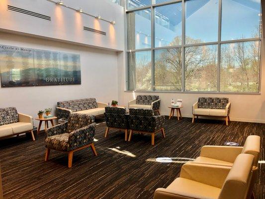 Tepeyac OB/GYN waiting area.