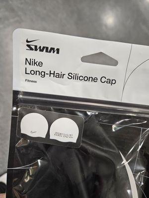 Swim cap for long hair, that's me!