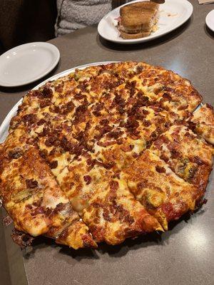 Bacon Cheeseburger Pizza