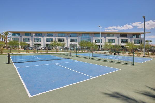 Evora pickleball courts.