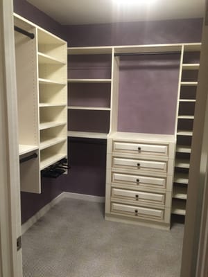 Easy Closets solution in ivory with  hutch drawers