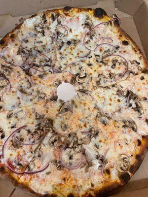 Fungus amungus pizza