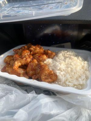 General Sos chicken w/ white rice