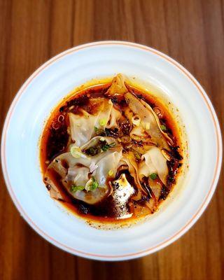 W3. Wontons in Chili Sauce