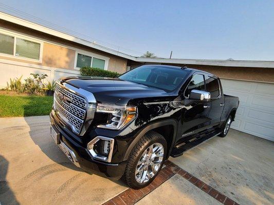 2020 GMC Sierra Denali