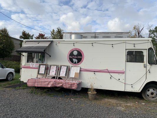 Big Pink BBQ food truck