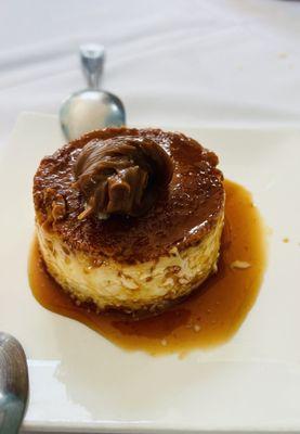 Dulce de leche Flan