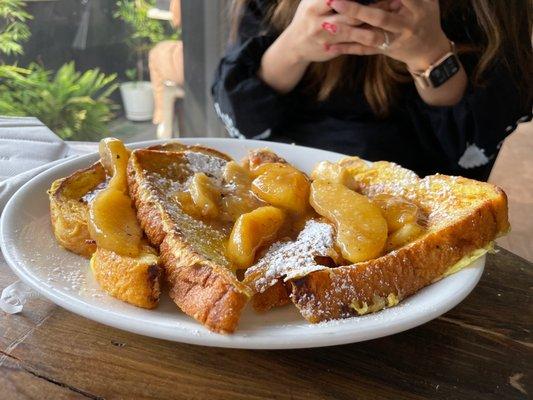 Apple Cinnamon French Toast