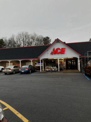 ACE hardware on Woodruff Rd