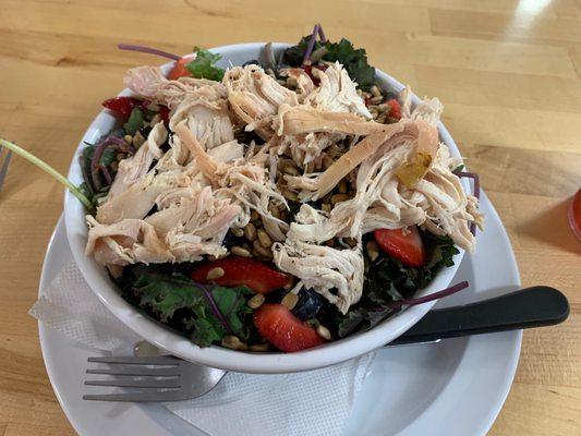 Kale salad with added chicken