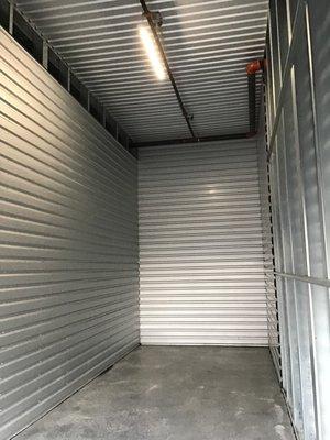 Our drive up units are great for contractors, business, and vehicle storage. These feature easy access, high ceilings, and extended hours.