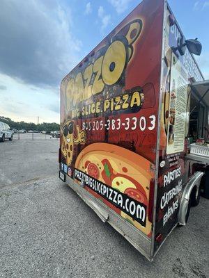 a picture of the food truck