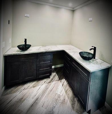 Elevate your bathroom vanities with Royal Granite & Marble!