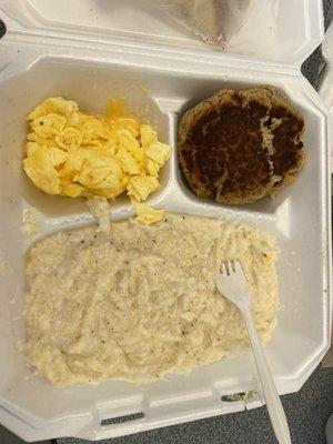 Salmon croquettes (grilled), grits and eggs scrambled with cheese.