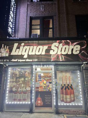 Camil Liquor Store