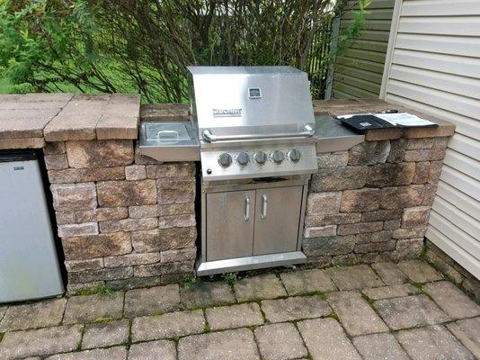 We install Outdoor Kitchens!