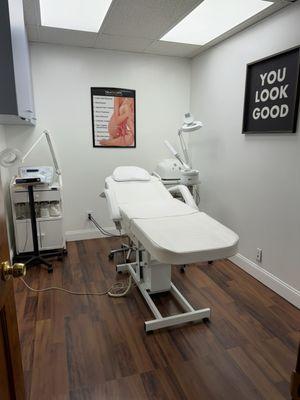 Microdermabrasion room .