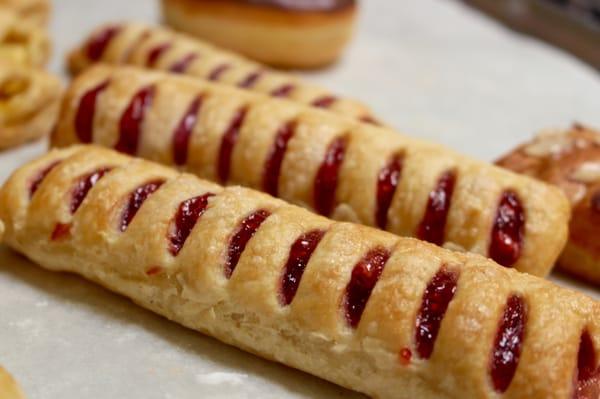 Pastry sticks with jam filling