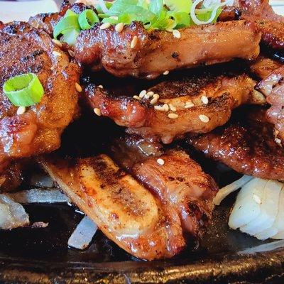 Galbi (Korean Barbecued Beef Ribs)