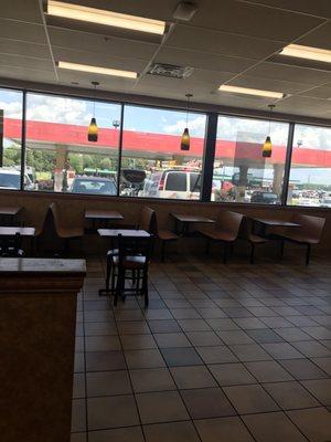 Dining area ~ very clean