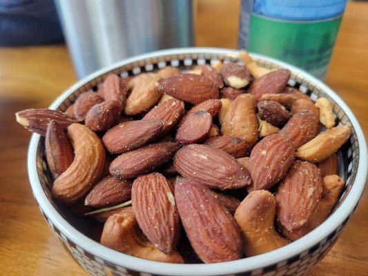 Roasted almonds and cashews with rosemary