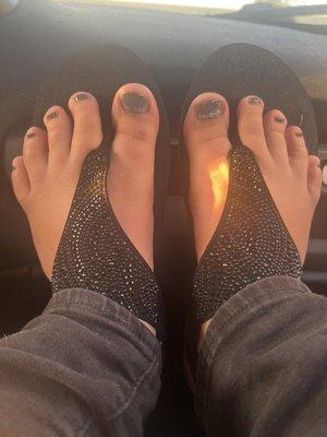 Sorry for the bad picture- but it was a great pedicure. Can't even tell the right big toenail is broken!