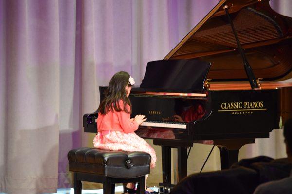 Music-school-piano lessons-for-kids