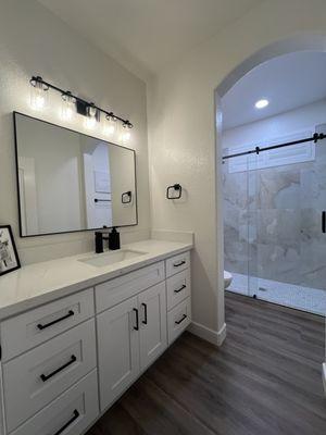 Guest bathroom updated in Rocklin, CA