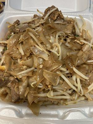 Beef chow fun