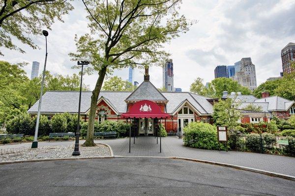 Entrance to Tavern on the Green