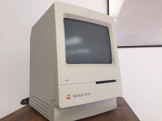 1991 Macintosh Classic!