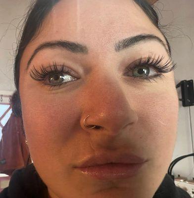 Spiky lash extensions