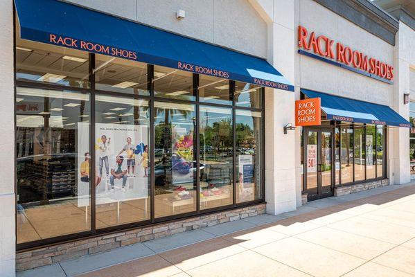 Exterior Shot of Store/Building (Wide Shot)