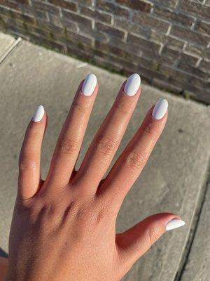 Gel color manicure