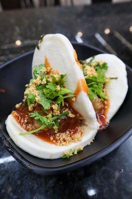 Taiwanese Gua Bao w/ peanut (2pc) @tiffhuangry