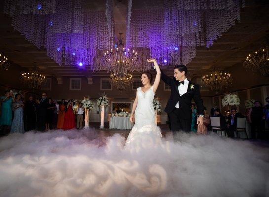 Dance on a nimbus cloud with Eddie B & Company.  We've got lighting, gobo monograms, amazing DJs and more!