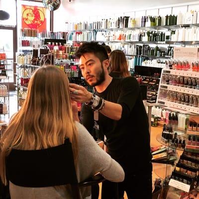 They have really cool makeup artist come to visit! Brian is a celebrity makeup artist to Megan fox, Gwenth Paltrow, and Fergie!!