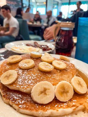 Pancakes Banana Foster