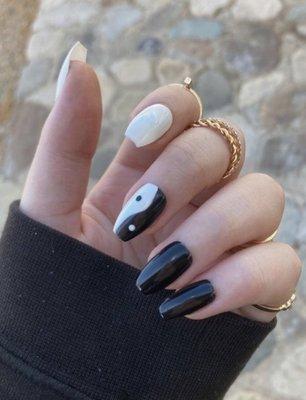 Nails & Co