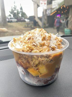 A lovely açaí bowl.