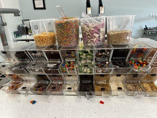 Wide variety of fresh toppings