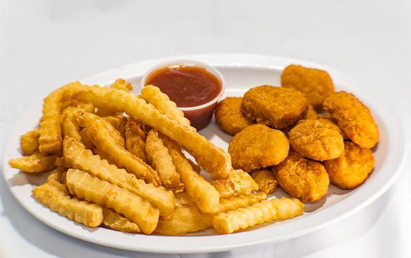 Chicken Nuggets served with Fries