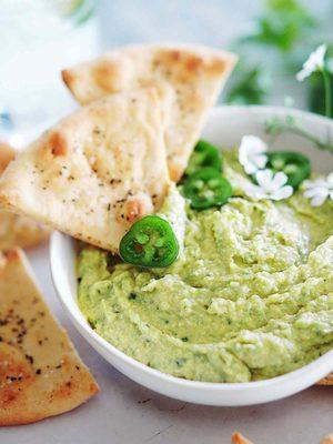 Cilantro Jolepeno Hummus