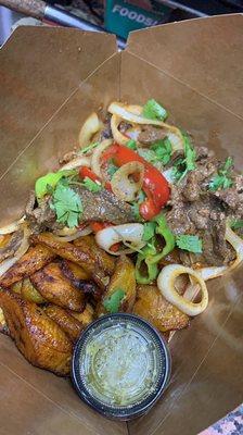 Pepper steak and maduros