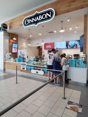 Cinnabon